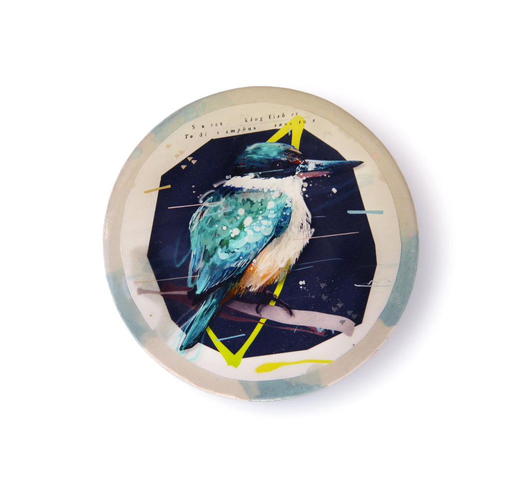 SMALL ROUND TILE / SACRED KINGFISHER